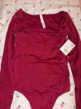 Tenshoppe Burgundy Long Sleeve Bodysuit s/m
